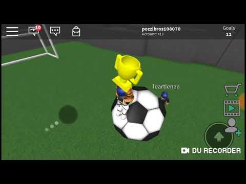 Демастер и поззи играют в kick off