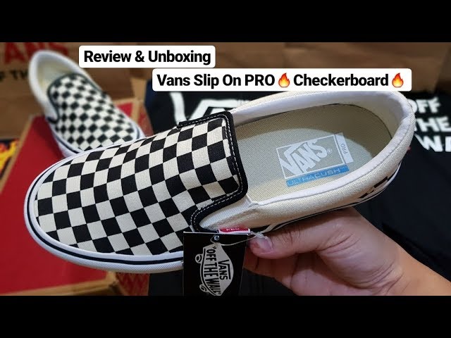 review vans slip on checkerboard