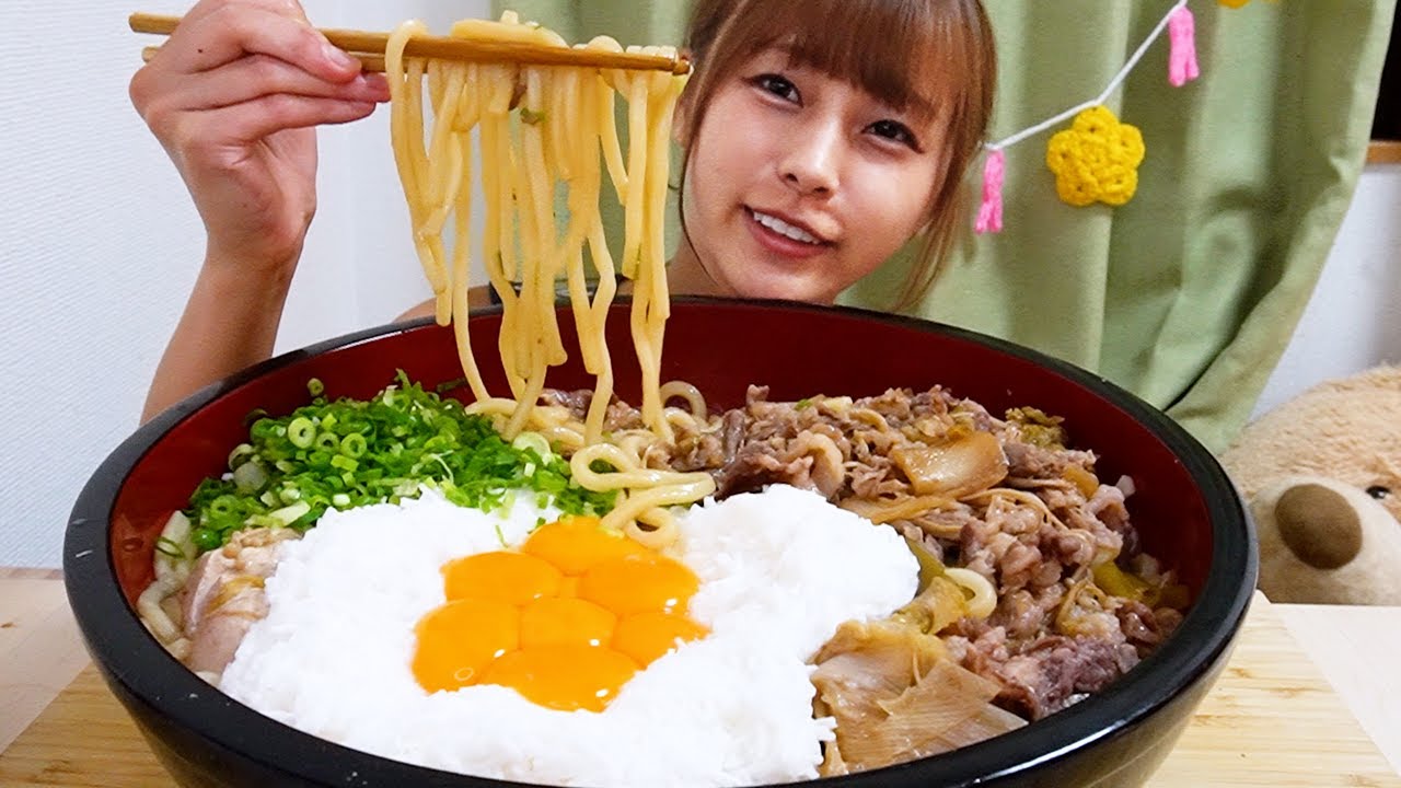 【大食い】牛すきお月見とろろうどん8人前
