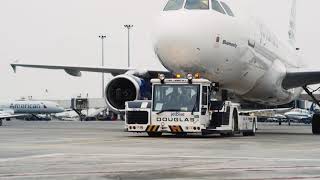 な*ん様 ANA TOWBARLESS TRACTOR NA GSE2AST10 な*ん様 ANA TOWBARLESS TRACTOR NA GSE2AST10 Towbarless