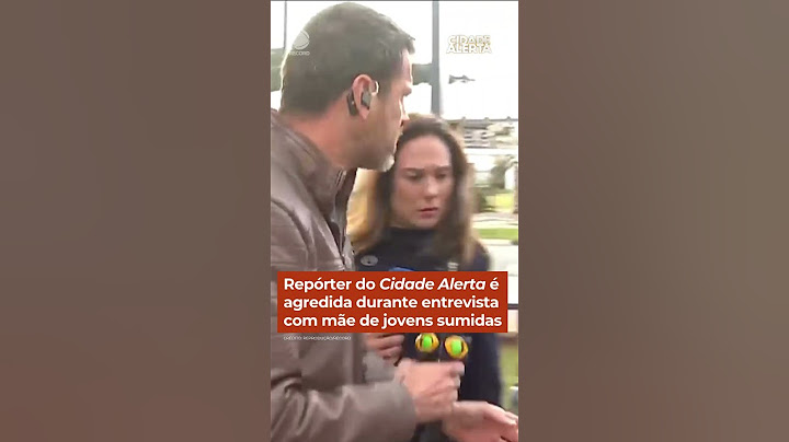 Repórter do #CidadeAlerta é agredida durante entrevista com mãe de jovens sumidas #Shorts