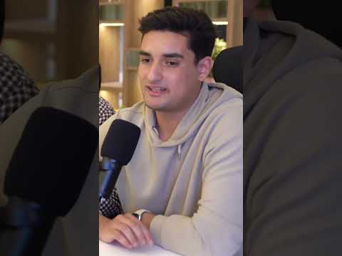 موبايل ابليكيشن ولا برمجه المواقع