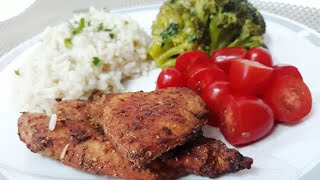 baked chicken breast with Rice for a healthy meal / صدر الدجاج بالفرن مع الارز لوجبة صحية ومتوازنة