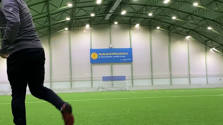 Heat forehand hyzerflip (about 95m)