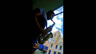 TOCANDO SAXOFONE 🎷 NA RUA #covers