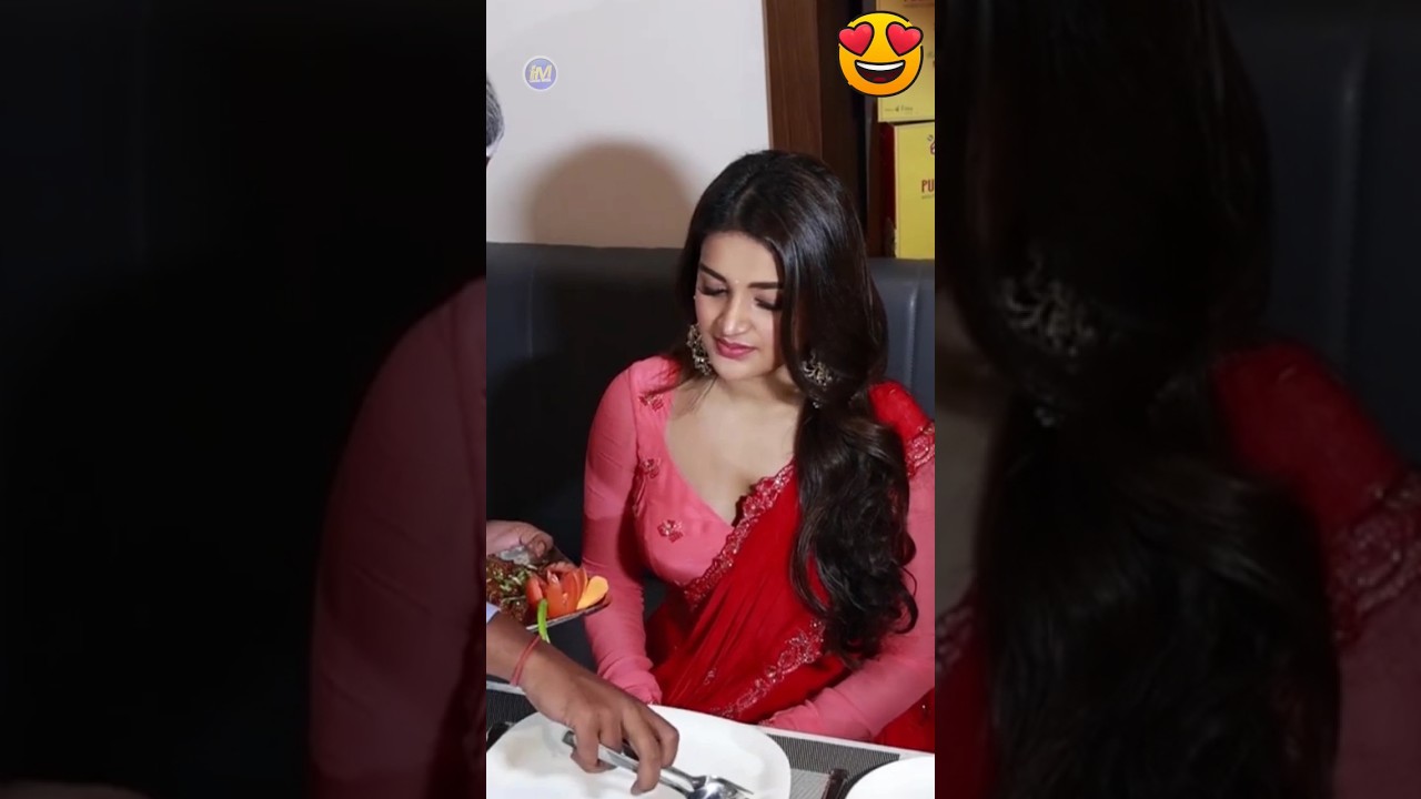 Nidhi Agarwal Hot | Nidhi Agarwal Stunning Video | nidhi agarwal Latest |  ISPARK MEDIA - YouTube