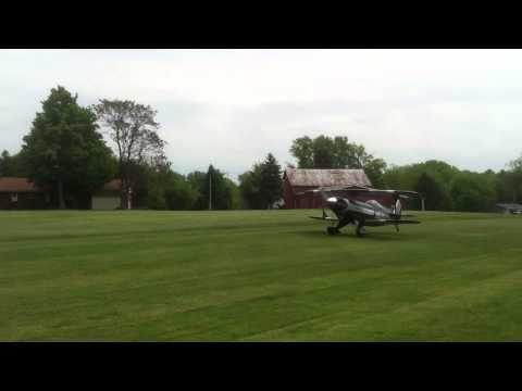 Pitts S2B takeoff