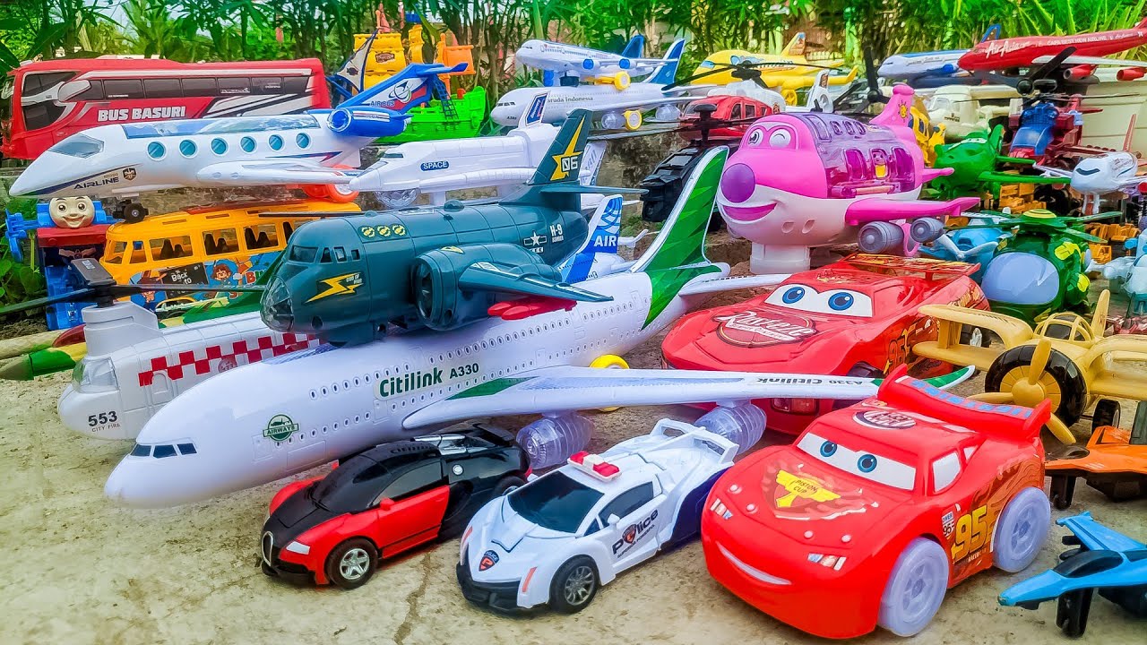 PESAWAT TERBANG, AIRCRAFT, PESAWAT CARGO, AEROPLANE, AIRBUS, HELICOPTERS FIGHTER, HELIKOPTERS POLICE