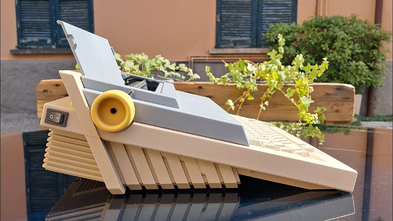 Olivetti ET Personal 55 ヴィンテージタイプライター 1987 Olivetti ET Personal 55 electronic typewriter Full Auto-Demo