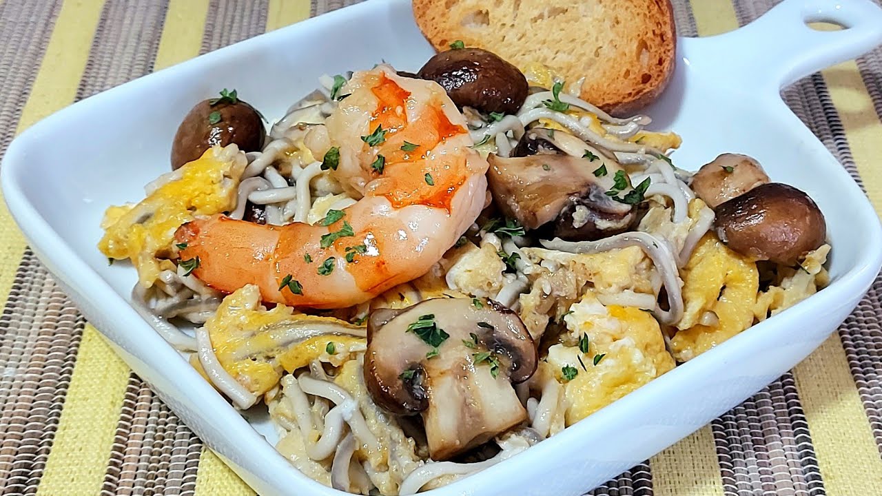 🎅 REVUELTO DE 🦐 GAMBONES 🍄 CHAMPIÑONES Y GULAS👌 ENTRANTE RÁPIDO// BEATRIZ COCINA