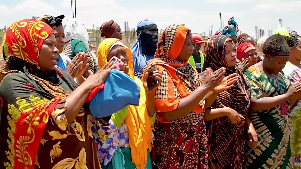 RC MAKALLA AAGIZ KUKAMILIKA KWA WAKATI MIRADI YA STENDI, SOKO NA JENGO LA UTAWALA JIJI LA ARUSHA 🇹🇿