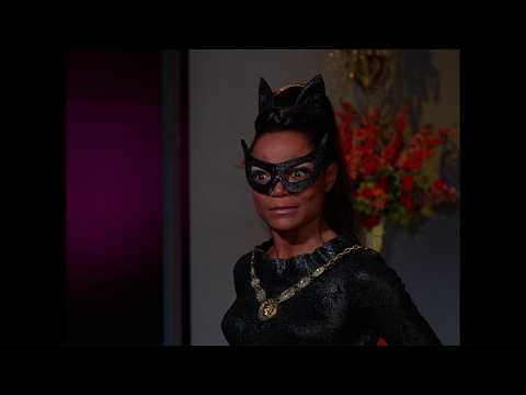 Eartha Kitt Unleashes Her Sinister Hair-Raising Balm on a Group of Women in Batman (1967)