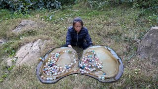 Real Pearls From Shells/开蚌,珍珠蚌,山洞里捞出巨型河蚌，开出七彩的珍珠【Pearl Girl 】