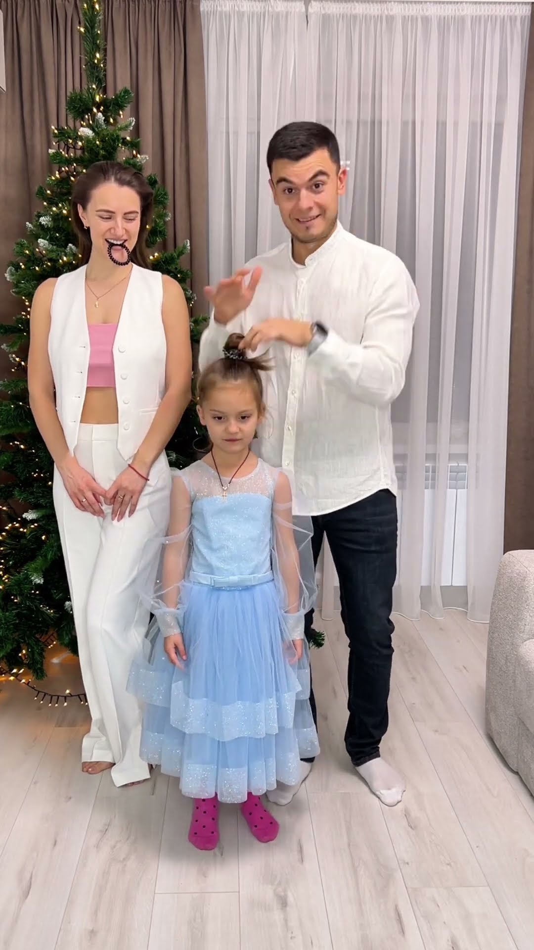 Christmas hairstyle by Secret Vlog