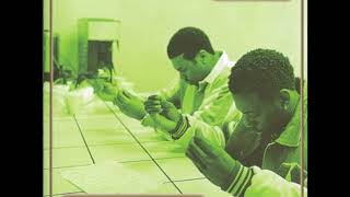 週末特価 レア USオリジナル Pete Rock & C.L. Smooth Amazon.co.jp: スムース・レア・トラックス: ミュージック