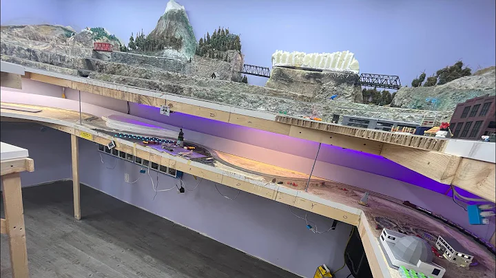 N scale layout HOW TO make FLOATING BENCHWORK with threaded rods