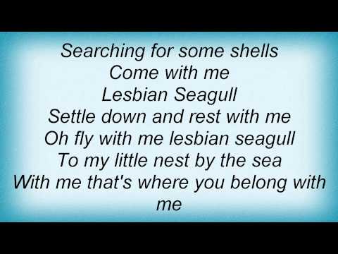 Engelbert Humperdinck - Lesbian Seagull Lyrics