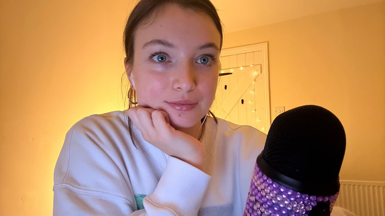 ASMR Reddit AITA 🙂‍↔️ Close up whispers