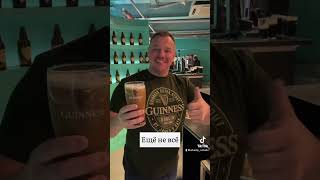 Как правильно наливать пиво? 🇮🇪☘️🇮🇪 Курс от #Guinness Academy  #ирландия #дублин #гиннесс