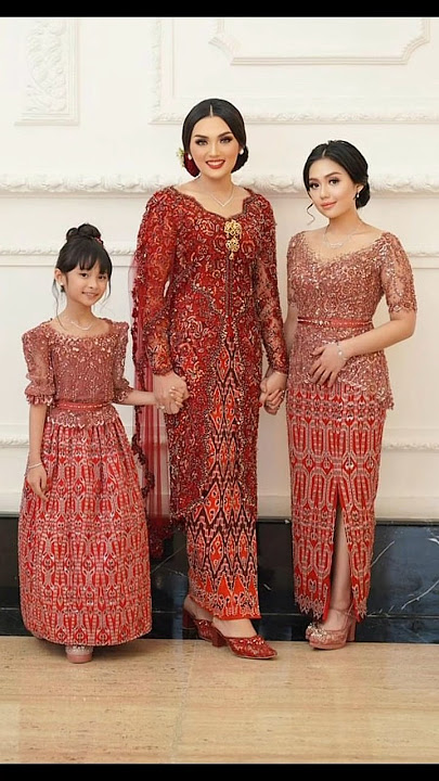 Model kebaya By: Myrnamyura #kebayamodern #kebaya #kebayaculture #kebayacantik
