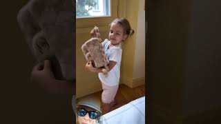 Alice Campello E Bella Scelgono La Nuova Borsa Per La Scuola