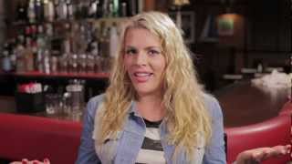Busy Phillips Talks About Her Daughter & Gay Marriage - Mommalogues