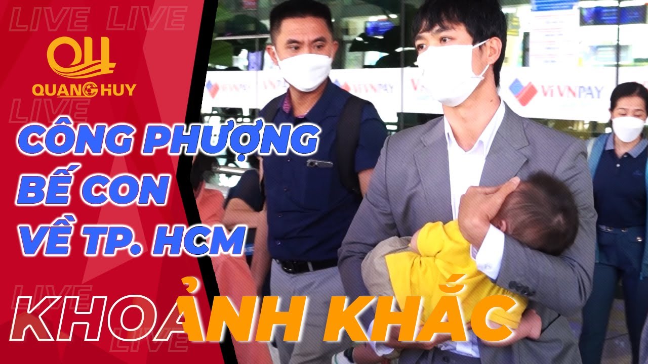 Công Phượng bế con, cùng dàn sao HAGL "gây sốt" ở sân bay với bộ vest lịch lãm | BLV Quang Huy
