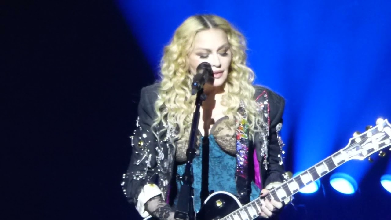 MADONNA SPEECH &  BURNING UP LIVE FORUM ASSAGO MILANO 23/11/2023