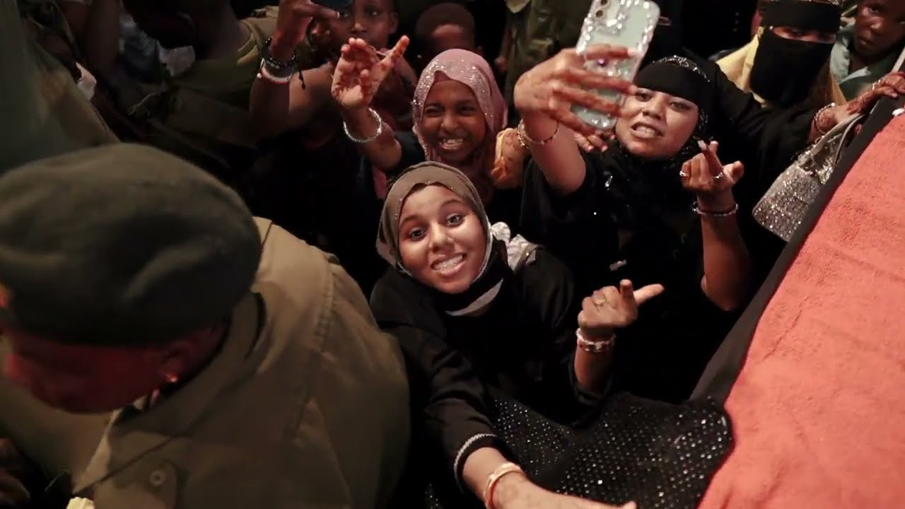 Lava Lava _ Performing  Ng'ari Ng'ari  in Lamu cultural Festival 2025