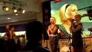 The Pipettes - Dirty Mind (Live)