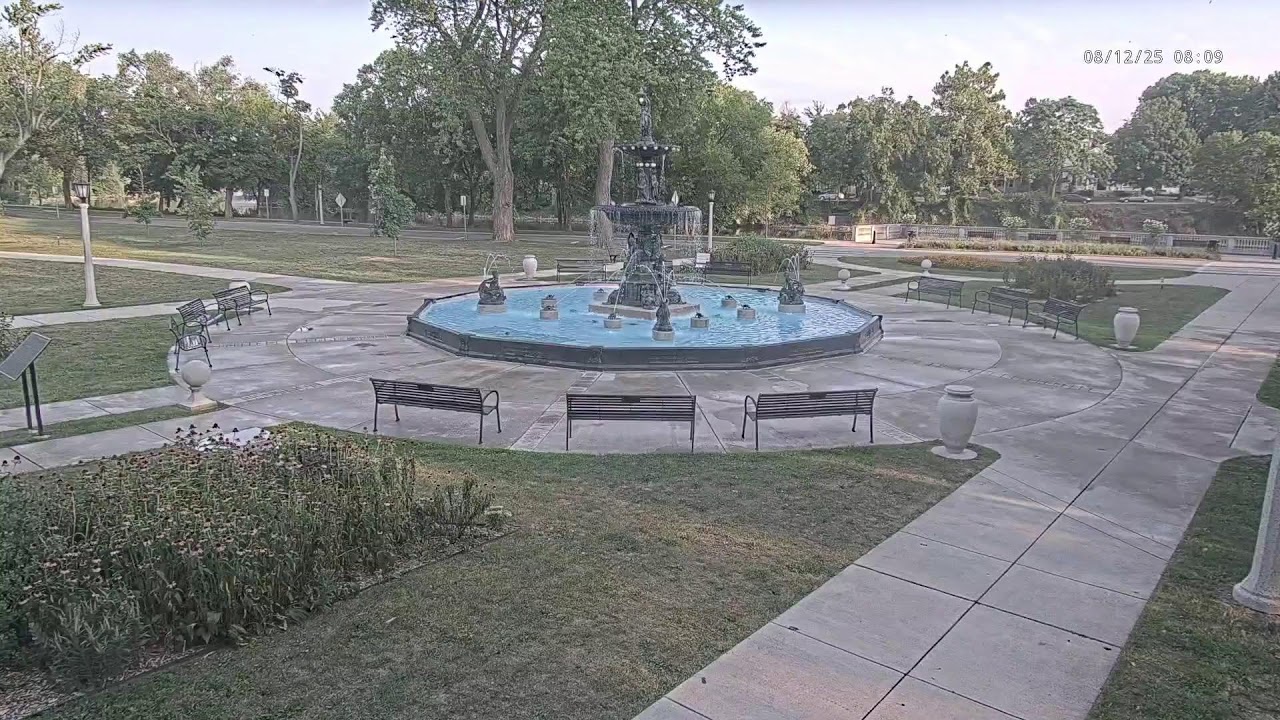 City of South Bend - Leeper Park Fountain Cam