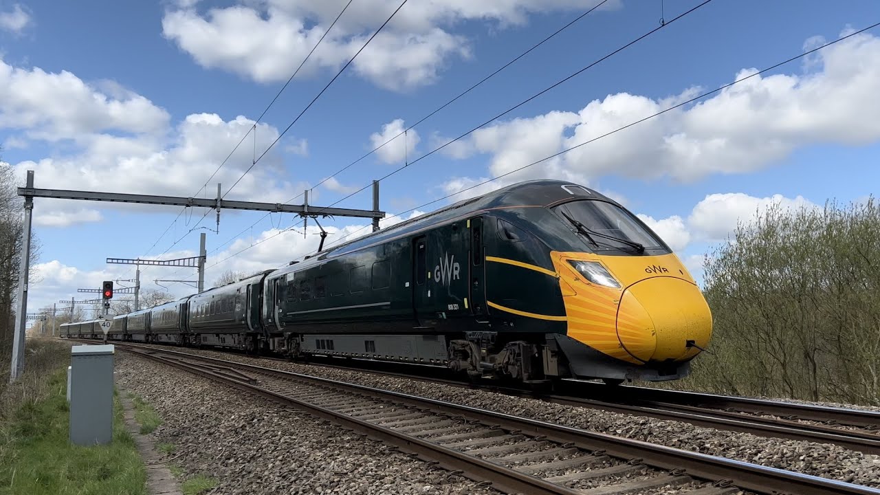 GWR 800321 passing Widmeads Crossing | 09.04.22 - YouTube