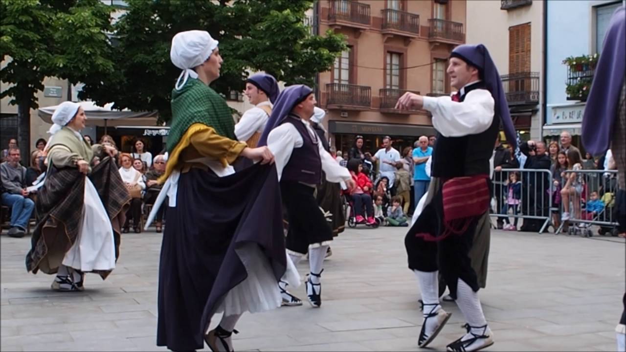 Esbart Dansaire de Granollers. Corranda alta de Surnia