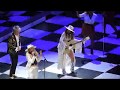 Rod Stewart sings Forever Young with his daughter at Bridgestone Arena Nashville 2018