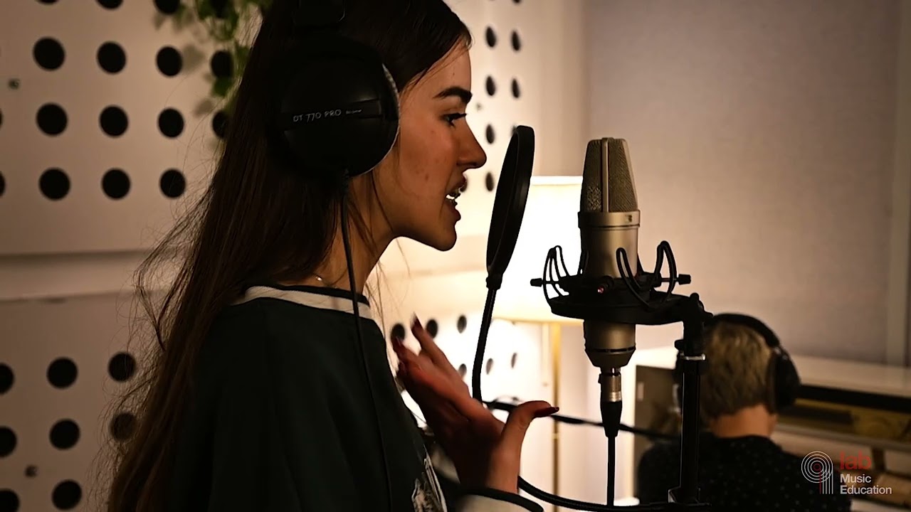 Still Have You cover by Elena Pittara (Lab Kifisia)