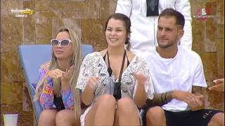 Começa O Desfile Na Casa Do Amor