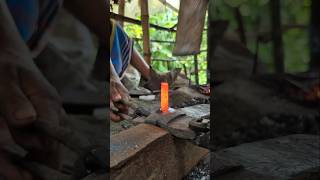 United Kingdom blacksmith viral work video. #blacksmithlife #craftsmanship #minivlog #uk #funny