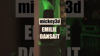 Le clip de mon dernier single « Emilie dansait » est en ligne sur ma chaîne ! 💃💃