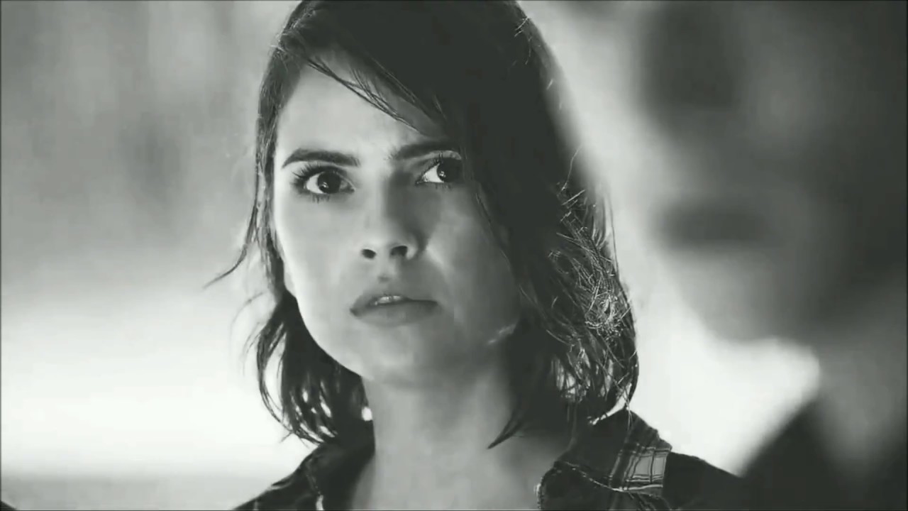 Scott & Malia - Can you hold me