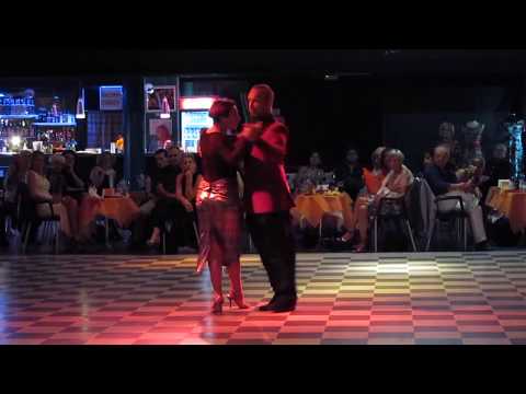 Alberto Bersini & Paola Pinessi, Que falta que me haces, 2 di 4