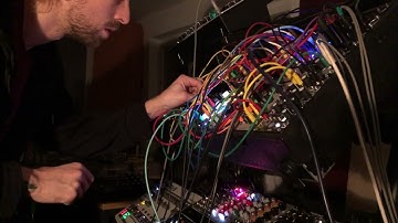 1 hour improvised techno w/eurorack + analog rytm & rd-9
