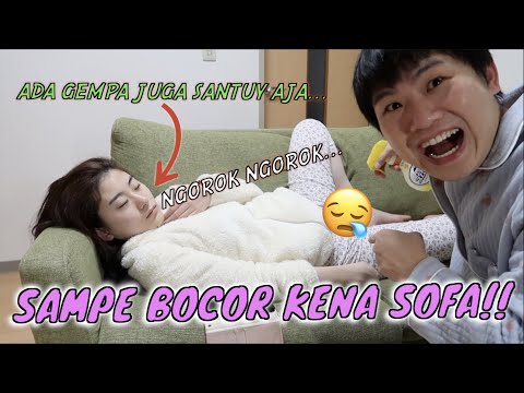 Video: Wanita Itu Mengenakan Legging Yang Dibeli Secara Online Dan Terkejut Dengan Penampilannya Yang Konyol