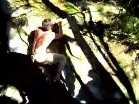 Beta Video for climb Worm World Cave v9, Squamish