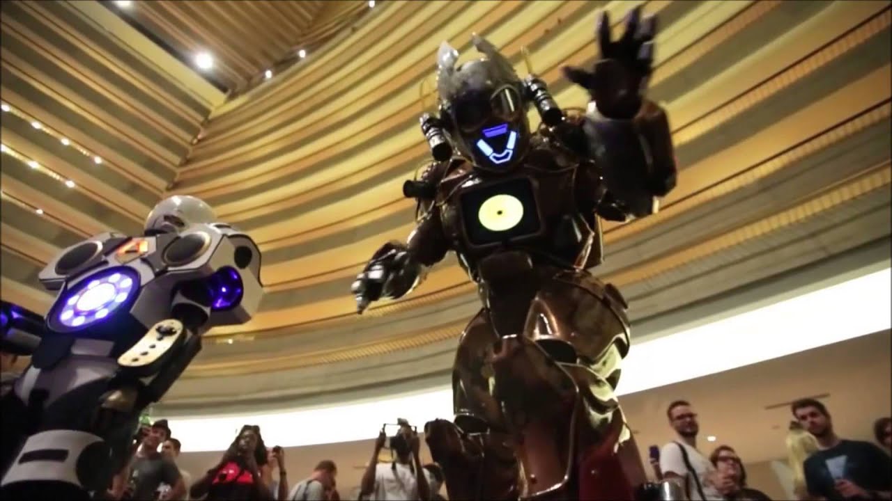 The Best Dragoncon 2014 Preview by Robot Costumes USA YouTube
