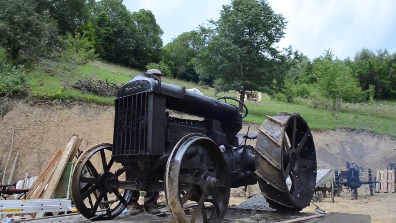 Fordson old tractor starting YouTube