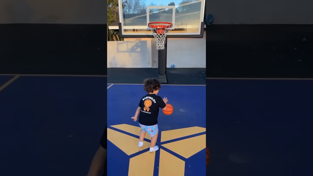 Steel Boy is so good at basketball🎉🥳💙 