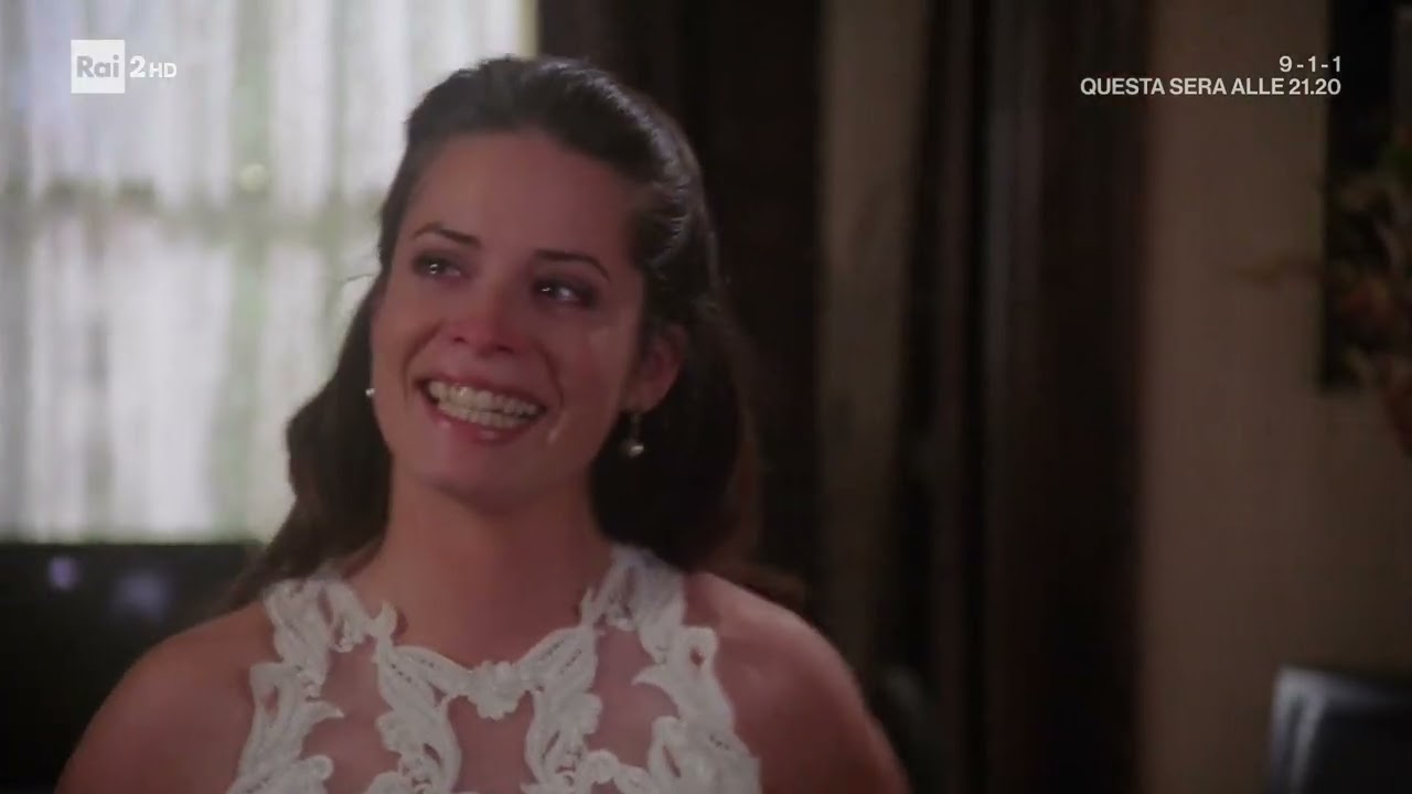 Streghe 3x15 - Mamma Patty abbraccia le sue figlie per il matrimonio di Piper e Leo - Hd