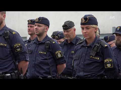 Video: Utlänningar Bortförde En Brittisk Polis - Alternativ Vy