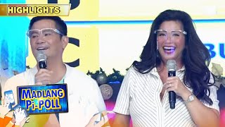 Regine laughs hard at one of the questions in Madalng Pi-poll | It's Showtime Madlang Pi-poll