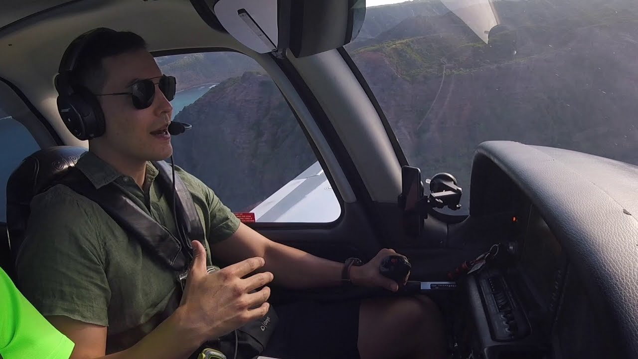 F-35 Fighter Pilot Justin Hasard Lee flies the SR22 - YouTube